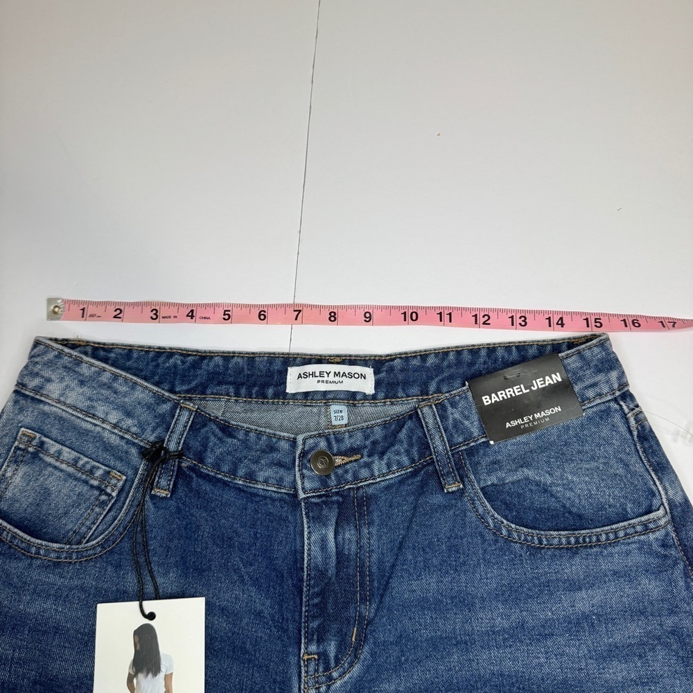 Ashley Mason Barrel Jeans Women’s Sz 7/28 Blue High Rise Wide Leg Raw Hem Denim - Picture 12 of 14